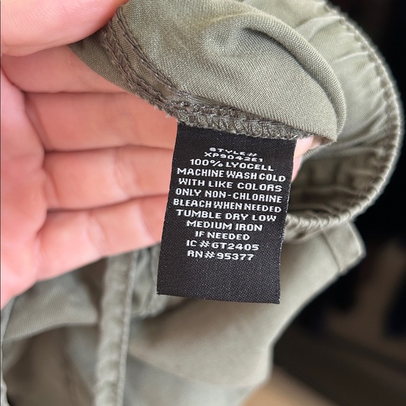 Sanctuary Joggers. Size Medium. 27” inseam. - Picture 4 of 4